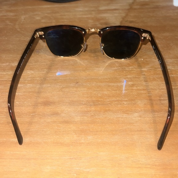 I am sellling these because I received these as a gift but already have a pair. - Picture 3 of 4